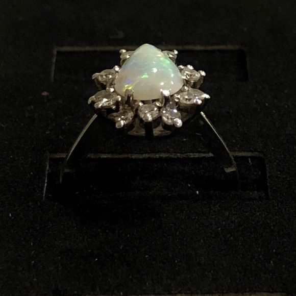 Solid 14k White Gold Natural Opal Birthstone Ring! - Picture 4 of 8